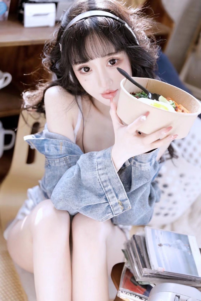 大奉打更人 封面